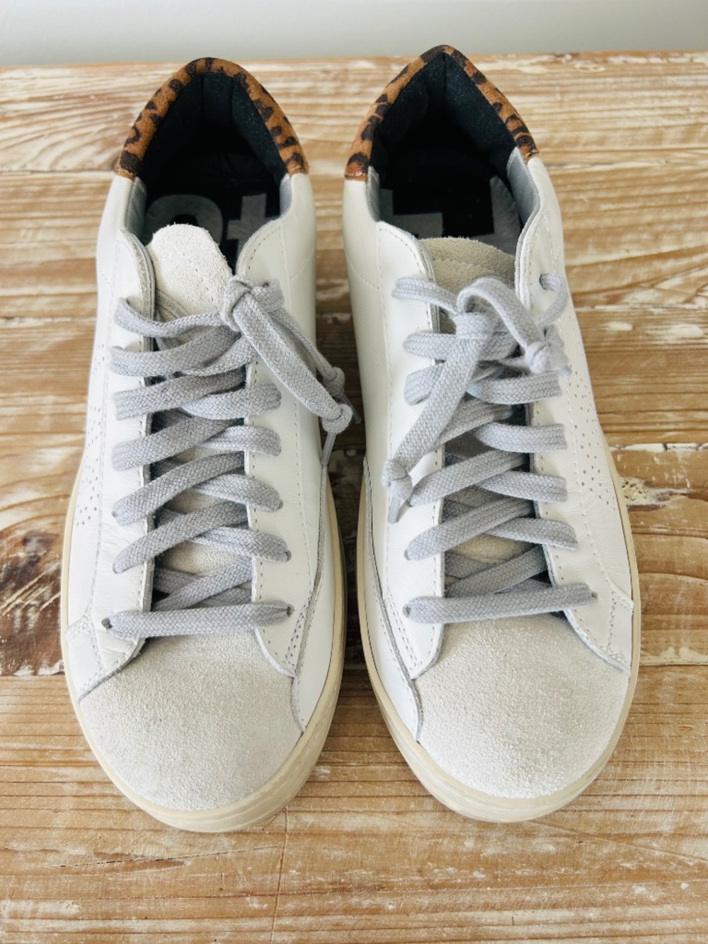 P448 John Sneaker White and Leopard Print Sz 39/US 8.5 - EUC